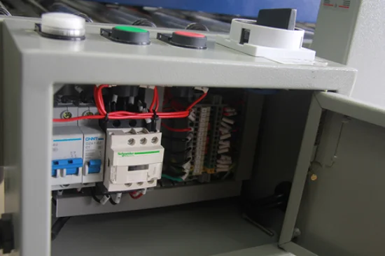 รูปชุดควบคุมการทำงานและอุปกรณ์อัตโนมัติจากแบรนด์ชั้นนำ