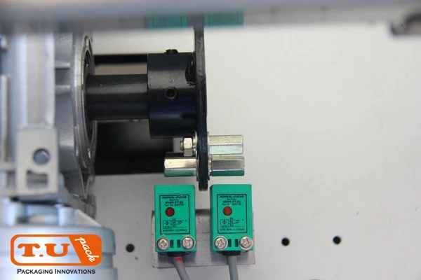 รูป Proximity Sensors คุณภาพสูงจากแบรนด์ชั้นำของโลก Turck, Carlo Gavazzi, Pepperl&Fushs (บริษัทเป็นตัวแทนจำหน่าย)